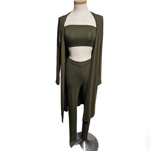 FASHION NOVA* Talk About It 3 Piece Legging set - Picture 3 of 5